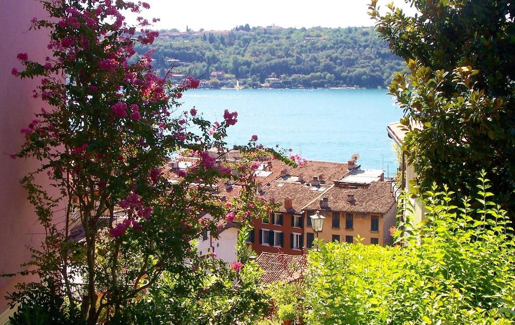 سالو Ai Colli B&B الغرفة الصورة