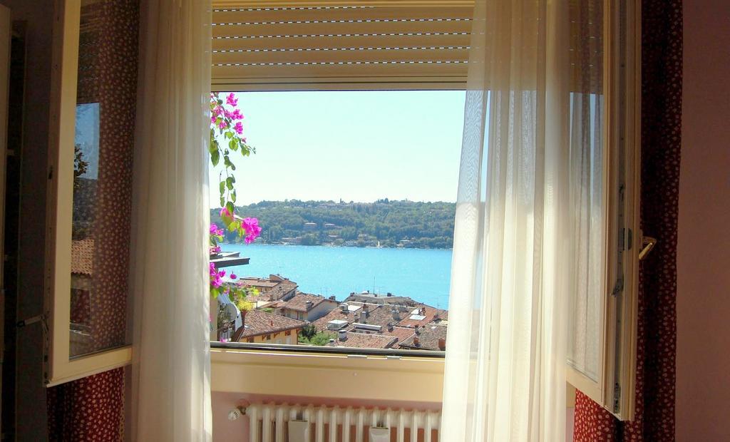 سالو Ai Colli B&B الغرفة الصورة